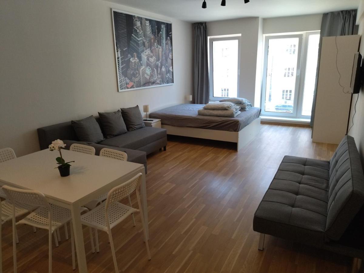 Brand New Two Room Apartment #34 With Free Secure Parking In The Center Prag Exterior foto